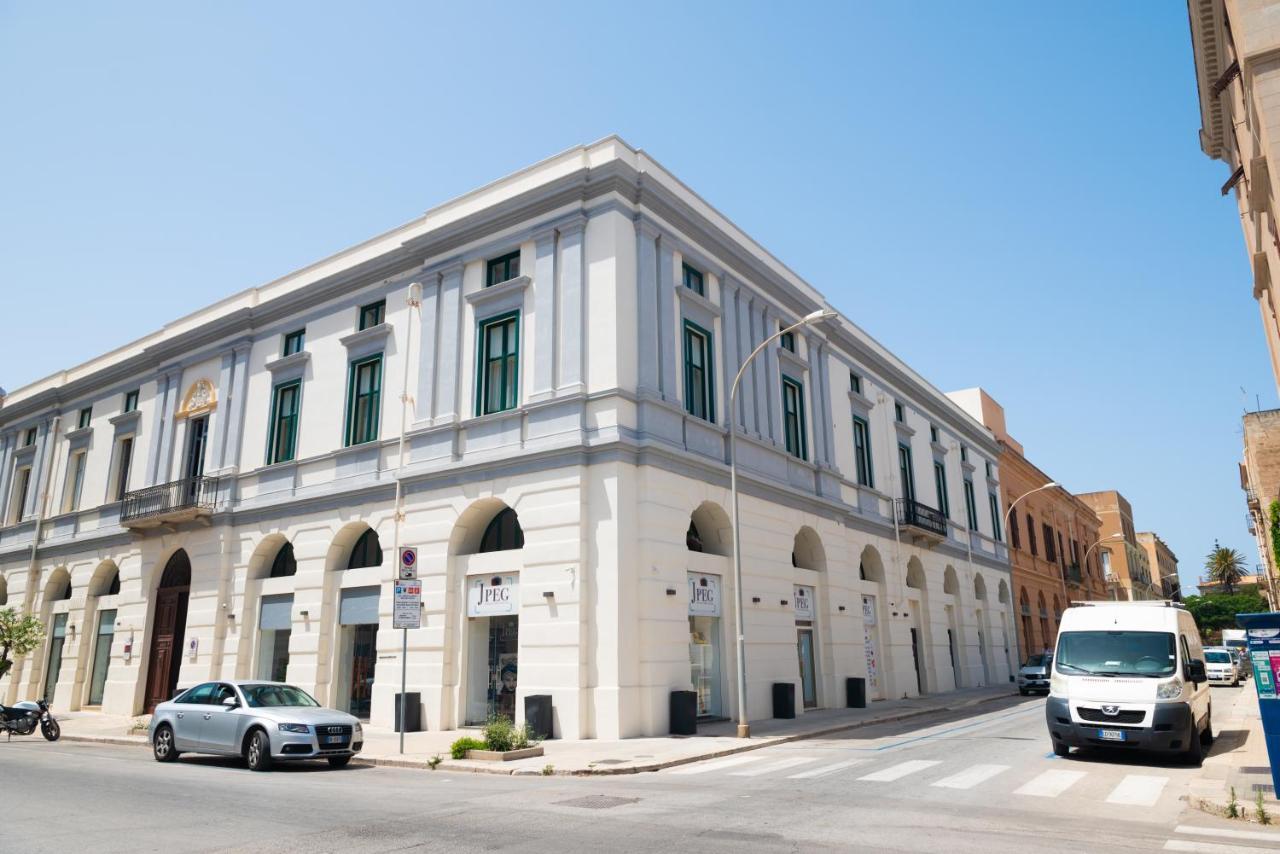 تراباني Historico Loft & Rooms Palazzo Adragna XIX المظهر الخارجي الصورة